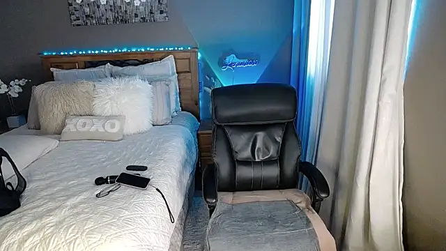 Lenaxox live sex cam