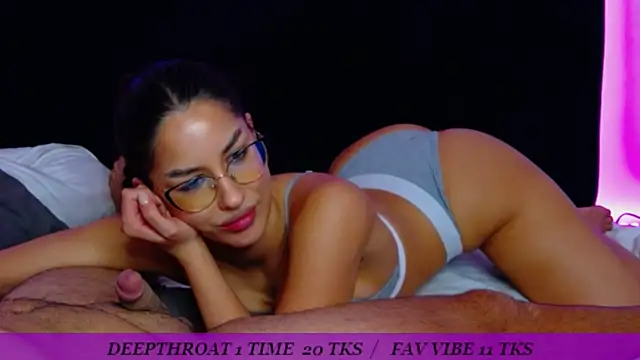 LexyXJames live sex cam