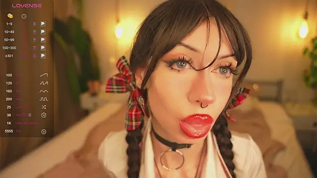 Devilsss_toy live sex cam