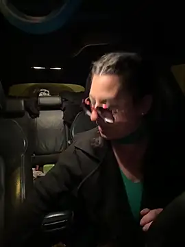 LoveSperm75 live sex cam