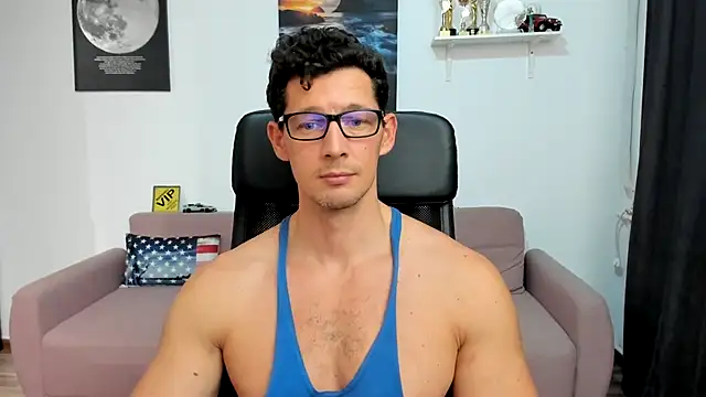 BrutusK08 live sex cam