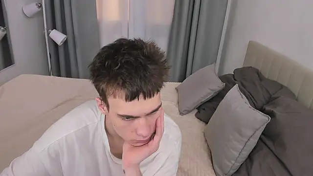 Kevin_Kesi live sex cam