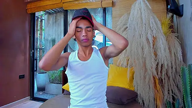 AlanCutee live sex cam