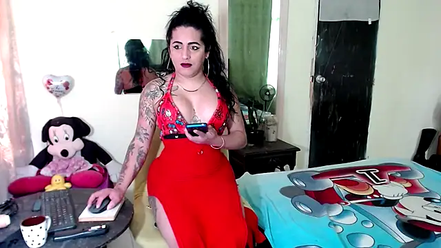 Sashaferrari2000 live sex cam