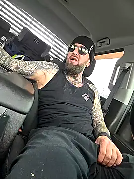 Beardedtattood live sex cam