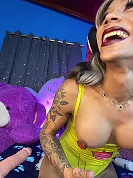 Naugth_channel_ts live sex cam