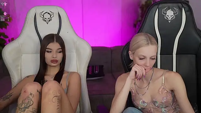 Lucy_And_Elza_Fantasy live sex cam