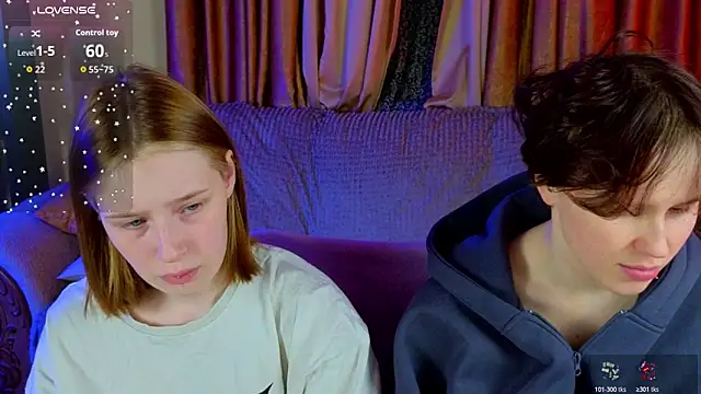 Girls_Fingers live sex cam