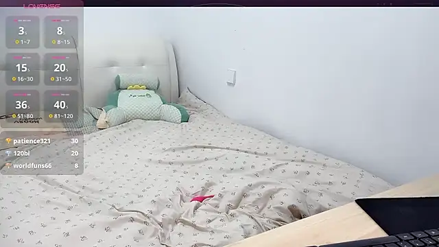 Lydia-Wei live sex cam