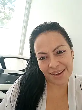 paulajelly15 live sex cam