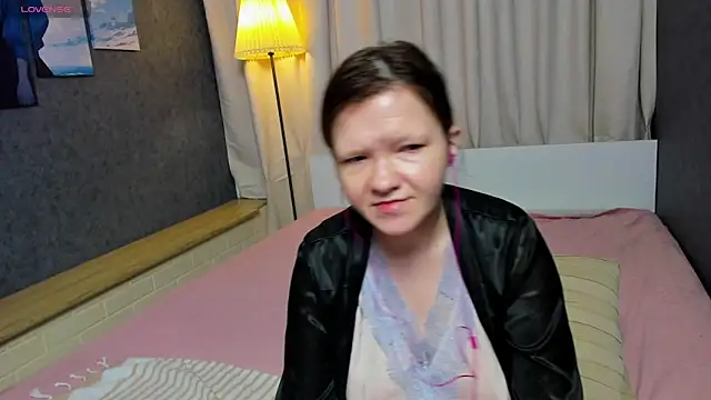 Nora_lovvvv live sex cam