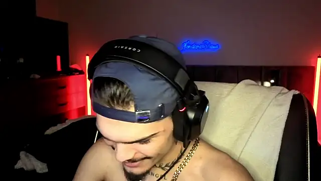 JordanShow live sex cam