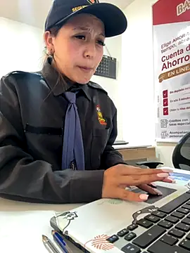 Emily-7_ live sex cam