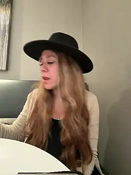 Bigbuttbrooklynn live sex cam