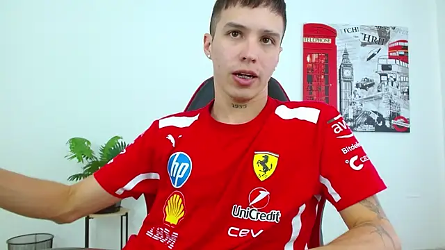 Cumandres18 live sex cam