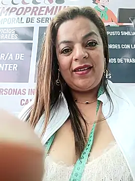 Mia-Glow live sex cam