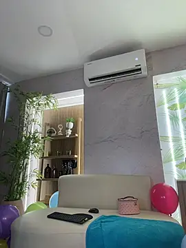 kiim_taaylor live sex cam