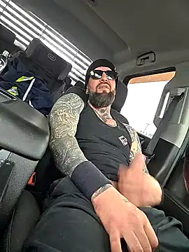 Beardedtattood live sex cam