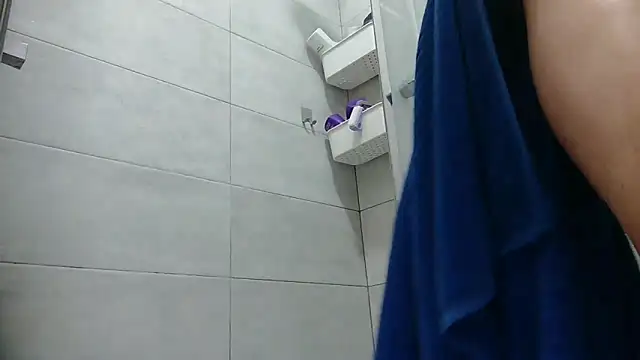 -SquirtSiren- live sex cam