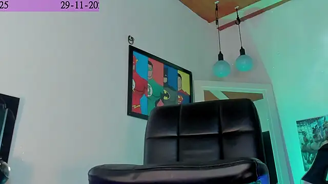 Arianna_t live sex cam