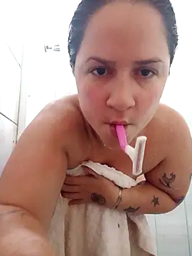 Moranguinha2234 live sex cam