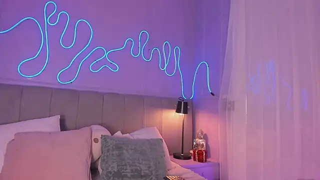 Sofly_s live sex cam