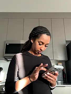 Your_Paris live sex cam