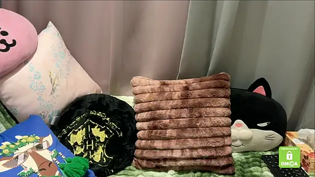 Saasybooo live sex cam