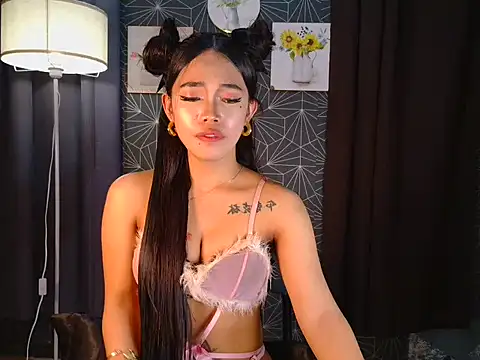 Audrey_Blaise live sex cam