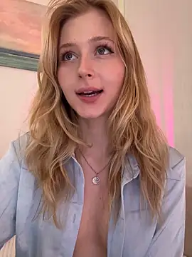 LunaRase live sex cam