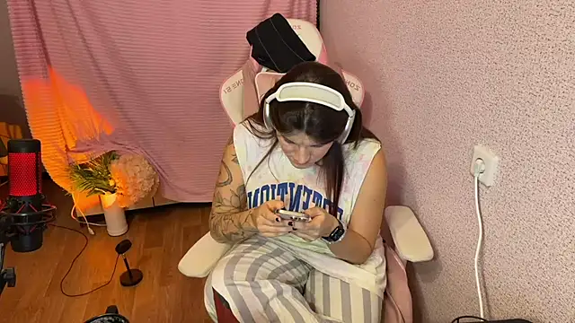 Katrin__kiss live sex cam