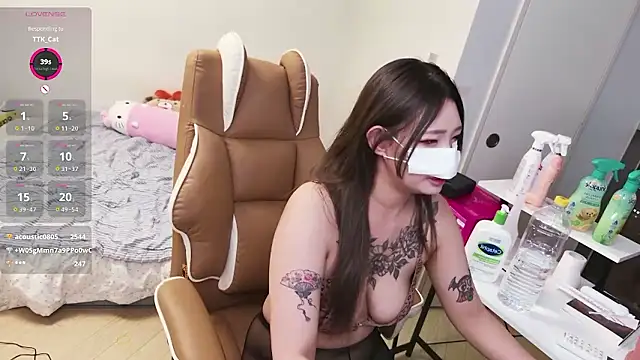 Milk_Sola live sex cam