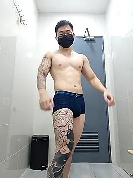 Valerious180 live sex cam