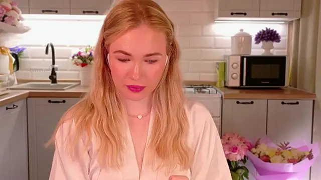 Veronika_Mitchel live sex cam