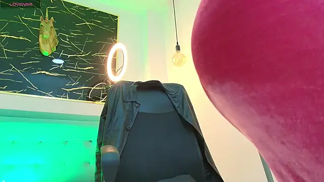 Bella_salvatore live sex cam