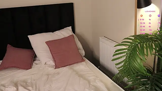 Sandy-the-Squirrel live sex cam