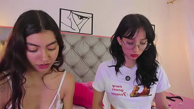 NatalyMary live sex cam