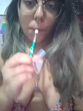 Lovelyrainn live sex cam