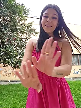 Alyshanon18 live sex cam