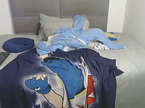 MarceloMilk live sex cam