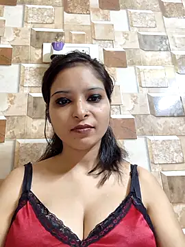 QUEEN-ADITI live sex cam