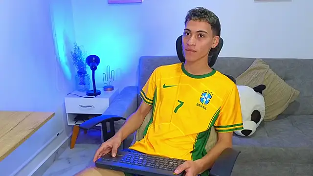 yulian_vasquez live sex cam