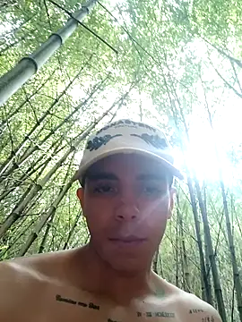 Restrepo300 live sex cam