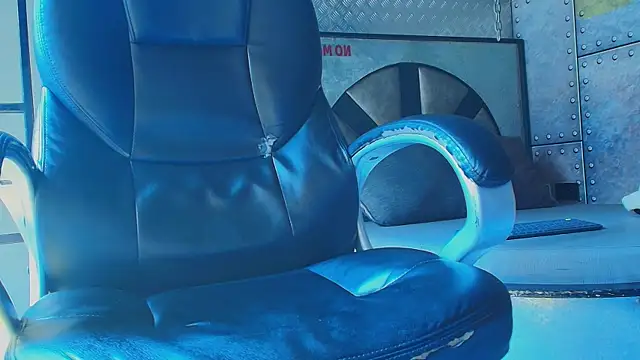 PeterSanders1 live sex cam