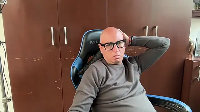 alanan881 live sex cam