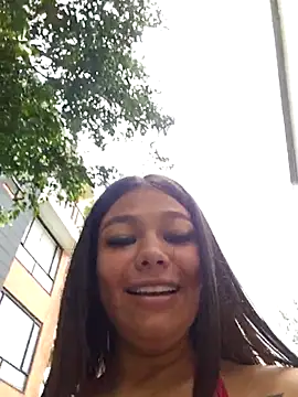 Alyshanon18 live sex cam