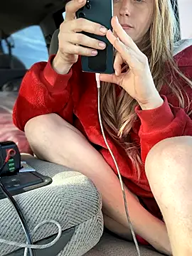 GoldenFlameGoddess live sex cam