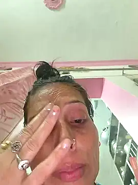 ISHANI-SINGH live sex cam