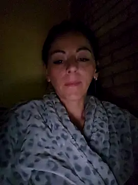 bruneta_sexy23 live sex cam