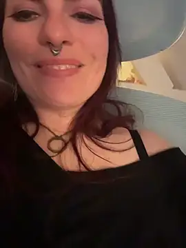 LunaMoongirl live sex cam